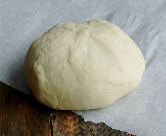 Quick-No-Fail-Pizza-Dough-dough-ball
